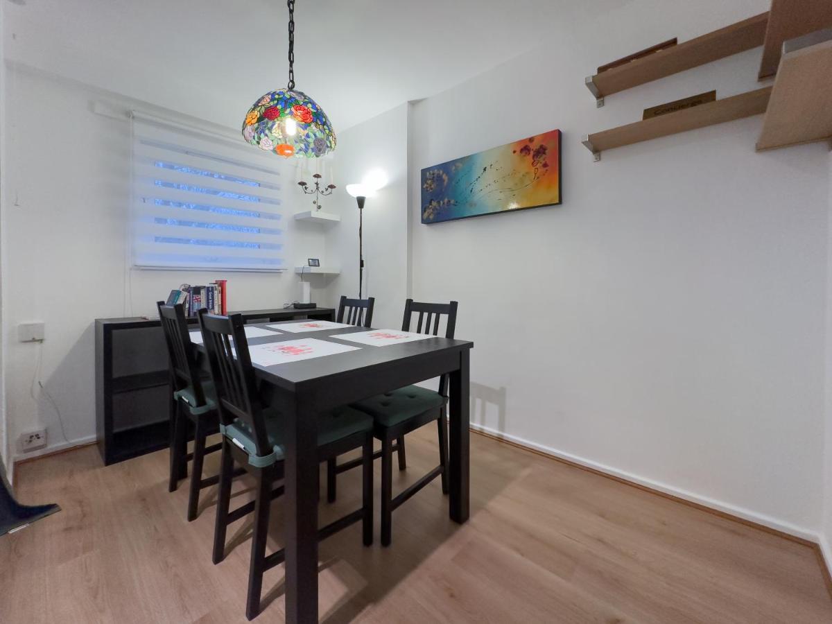 Beautiful 2 Bedroom & Balcony Flat In Central London Eksteriør billede